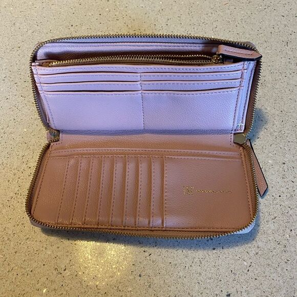 INC Wallet - Picture 3 of 8